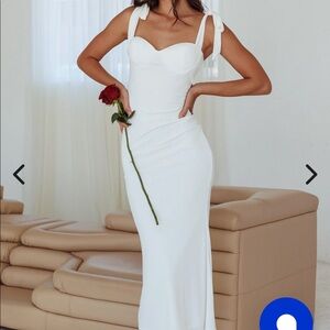 Selfie Leslie midi white dress! NWT never worn